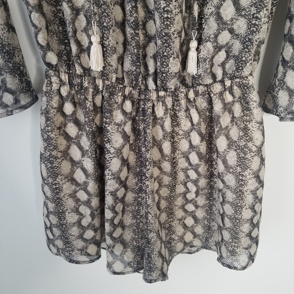 NWOT Show Me Your MuMu Tillie Tie Front Tassel Romper Snake Print Size S Boho - Picture 14 of 16